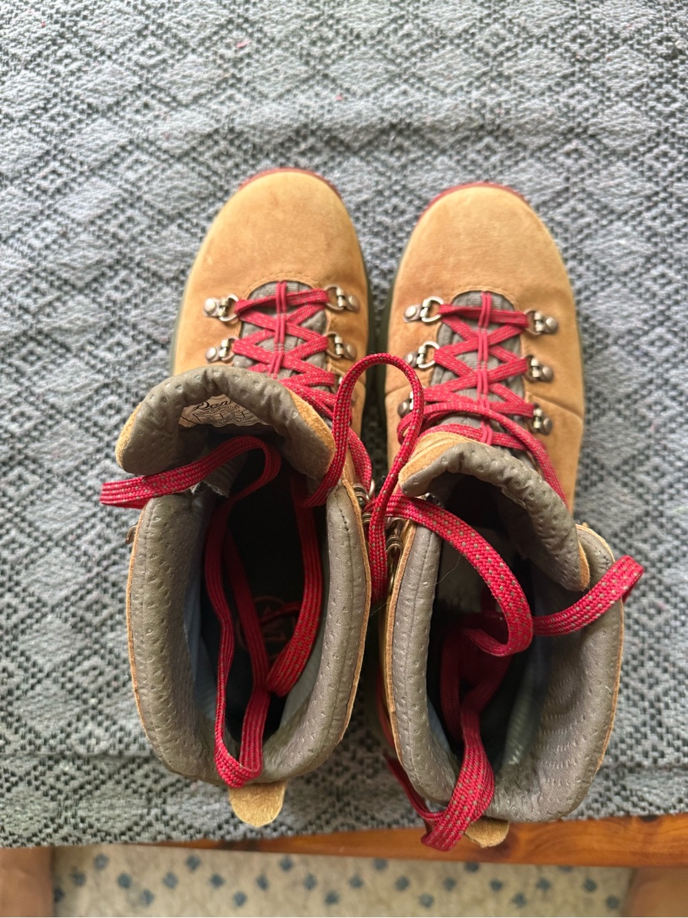 Danner Brown and Red Women's Hiking Shoe Interior Label - Picture 2 of 5
